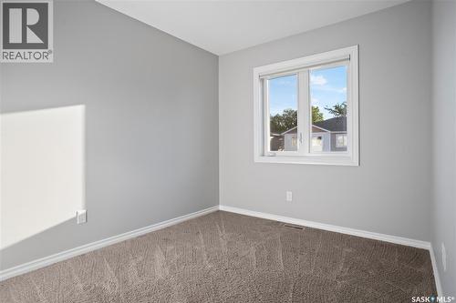 110 4102 3Rd Avenue N, Regina, SK 
