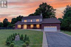 1064 MOFFATT DRIVE Ottawa, ON K4C 1B7