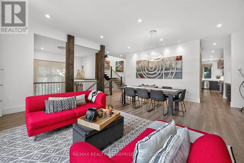 700 Hillcrest Road, Pickering, ON 
