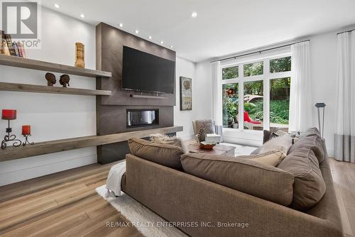 700 Hillcrest Road, Pickering, ON 