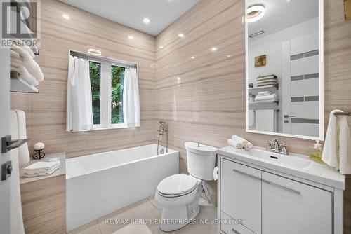 700 Hillcrest Road, Pickering, ON 