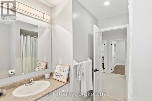 2nd Level Washroom - 52 Norland Circle, Oshawa (Windfields), ON 