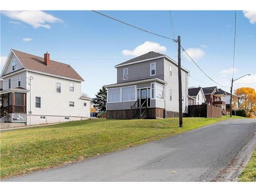 16 Duke St, Campbellton, NB 