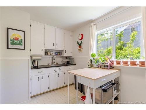638 Hanson St, Fredericton, NB 