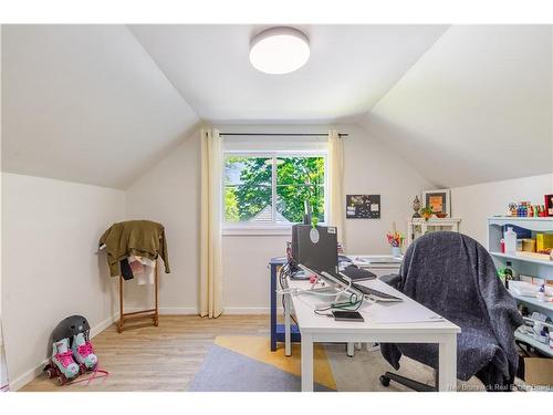 638 Hanson St, Fredericton, NB 