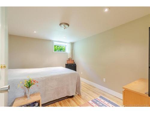 638 Hanson St, Fredericton, NB 