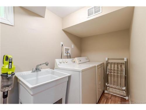 638 Hanson St, Fredericton, NB 