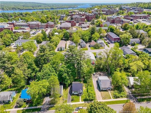 638 Hanson St, Fredericton, NB 