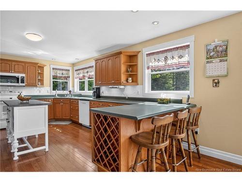 118 Hill Rd, Kingston, NB 