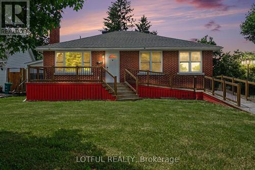832 Rex Avenue, Ottawa, ON 