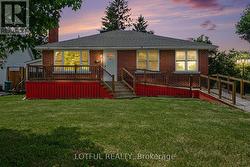 832 REX AVENUE  Ottawa, ON K2A 2P5