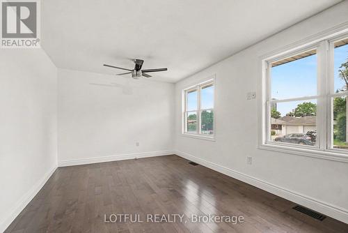832 Rex Avenue, Ottawa, ON 