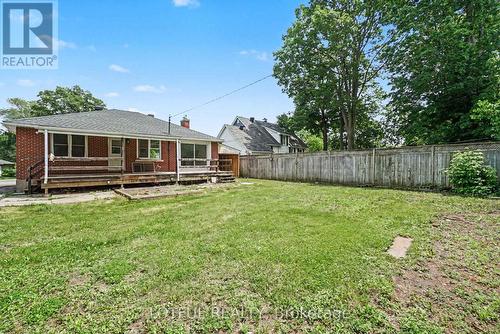 832 Rex Avenue, Ottawa, ON 