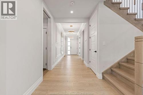 258 Xavier Circle, Lakeshore, ON 