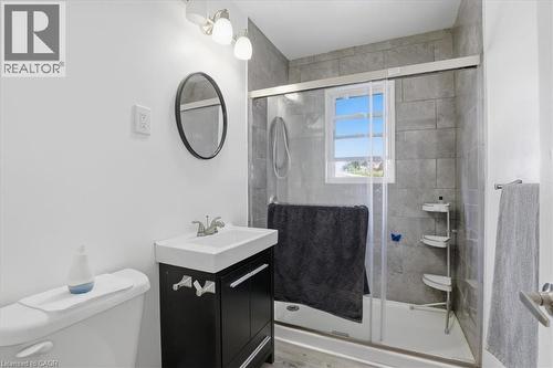 53 Sixth Avenue, Kitchener, ON 