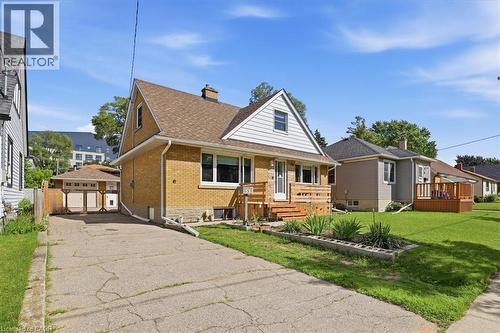 53 SIXTH Avenue  Kitchener, ON N2C 1P9