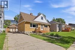 53 SIXTH Avenue  Kitchener, ON N2C 1P9
