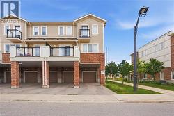 599 GOLDENROD Lane Kitchener, ON N2R 0L7