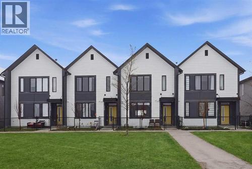 224 South Point Greenway SW  Airdrie, AB T4B 5J3