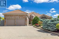 238 BOURBON STREET Vaughan, ON L4L 6Z2