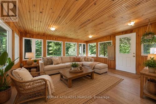 100 Coons Road, Rideau Lakes, ON -  Photo Showing Living Room