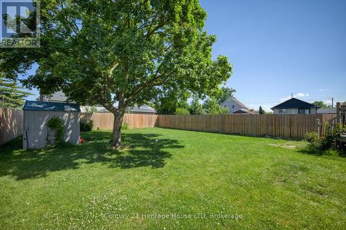 Fully fenced backyard - 37 Coronation Boulevard, St. Catharines (Grapeview), ON 