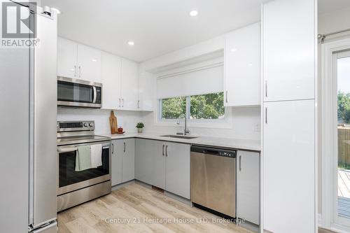 New kitchen and applicances - 37 Coronation Boulevard, St. Catharines (Grapeview), ON 
