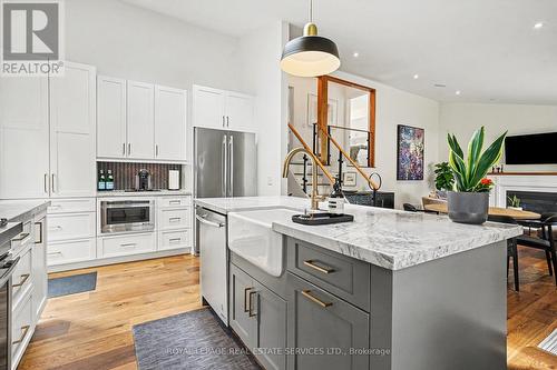 25 Brougham Crescent, Toronto, ON 