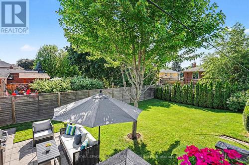 25 Brougham Crescent, Toronto, ON 