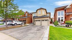 26 BLUE DIAMOND DRIVE Brampton, ON L6S 6J2