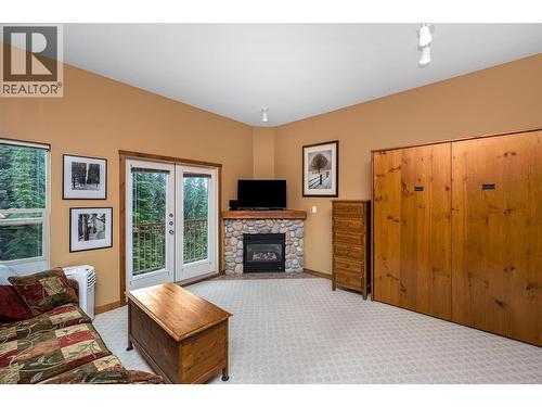 9812 Silver Star Road Unit# 302  Vernon, BC V1B 3X9