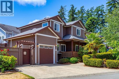 32 Stoneridge Dr  View Royal, BC V9B 6M4