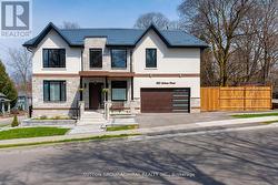 582 GORHAM STREET Newmarket, ON L3Y 1L3