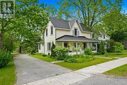35 WILLIAM STREET Parry Sound, ON P2A 1V2