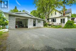 Garage - 