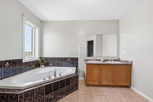 1 Holloway Road, Markham, ON 