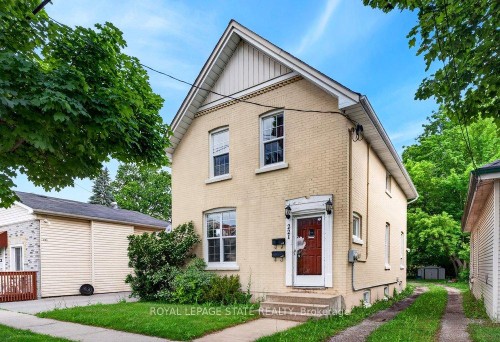 221 Grand River Avenue  Brantford, ON N3T 4Y3