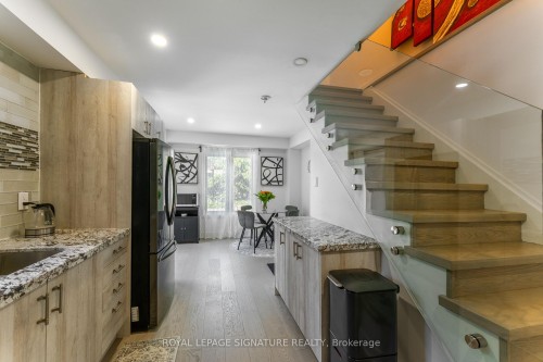 2545 Evelyn Court, Mississauga, ON 