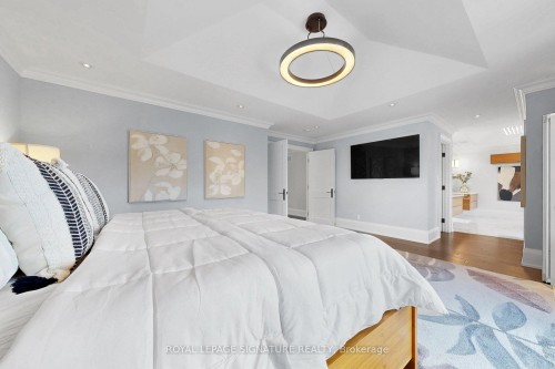 54 Lockheed Boulevard, Toronto, ON 