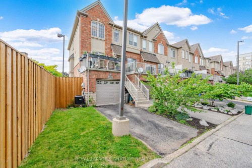 5035 Bidwell Common, Burlington, ON - Outdoor