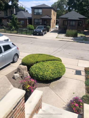 92 Eileen Avenue, Toronto, ON 