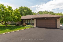 14 Canerouth Drive  Toronto, ON M9C 3R5