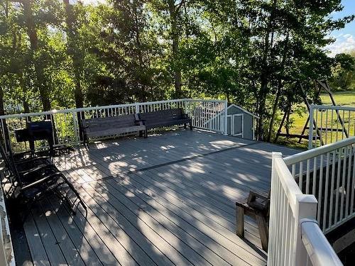 111 Lakeview Road E, Otter Lake, MB 