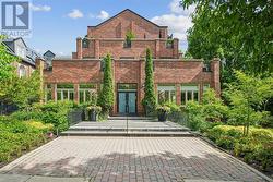 112 - 65 SHELDRAKE BOULEVARD Toronto, ON M4P 2B1