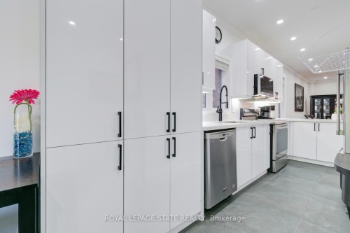33 Panorama Way, Hamilton, ON 