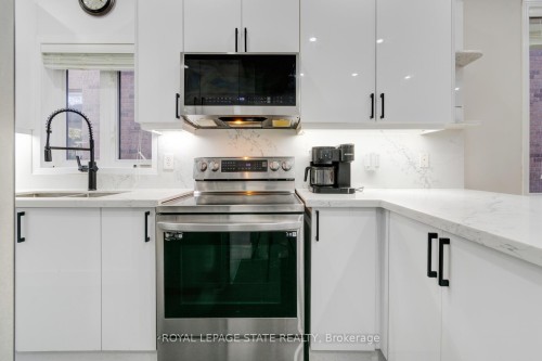 33 Panorama Way, Hamilton, ON 