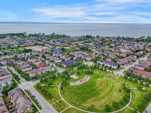 33 Panorama Way, Hamilton, ON 