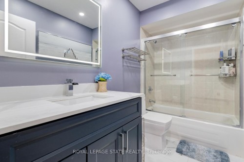 33 Panorama Way, Hamilton, ON 