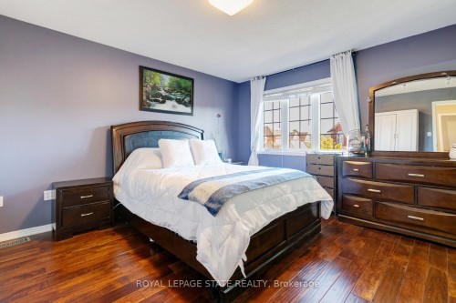 33 Panorama Way, Hamilton, ON 