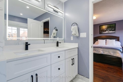 33 Panorama Way, Hamilton, ON 